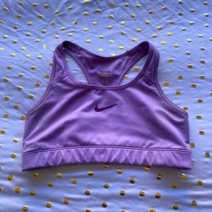 Nike Women’s Size Medium Sports Bra